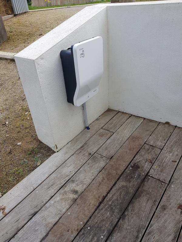 Borne de recharge pour véhicule électrique.jpg